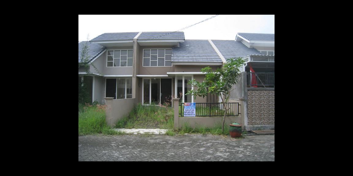 Rumah Cantik Siap Huni Golden Berry Regency, Menganti, Gresik Rumah Cantik Siap Huni Golden Berry Regency, Menganti, Gresik