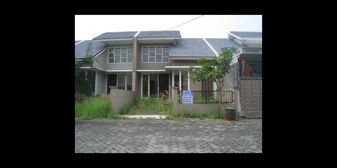 Rumah Cantik Siap Huni Golden Berry Regency, Menganti, Gresik Rumah Cantik Siap Huni Golden Berry Regency, Menganti, Gresik