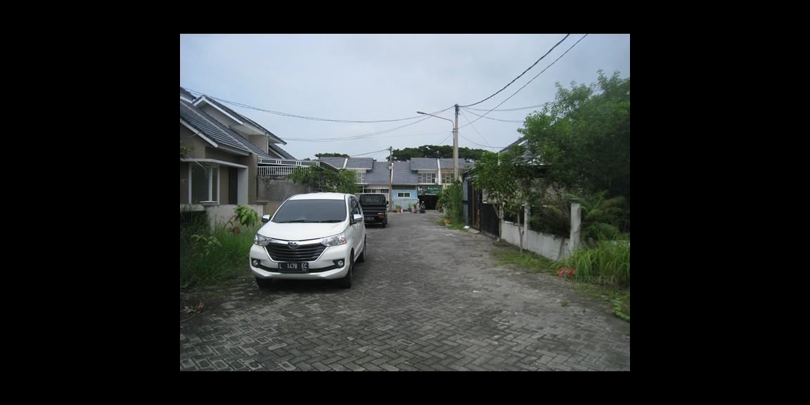 Rumah Cantik Siap Huni Golden Berry Regency, Menganti, Gresik Rumah Cantik Siap Huni Golden Berry Regency, Menganti, Gresik