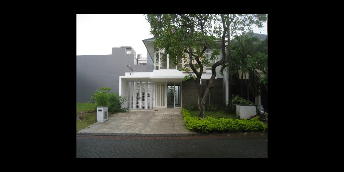 Rumah Minimalis 2 lantai, Pakuwon Indah, Surabaya Rumah Minimalis 2 lantai, Pakuwon Indah, Surabaya