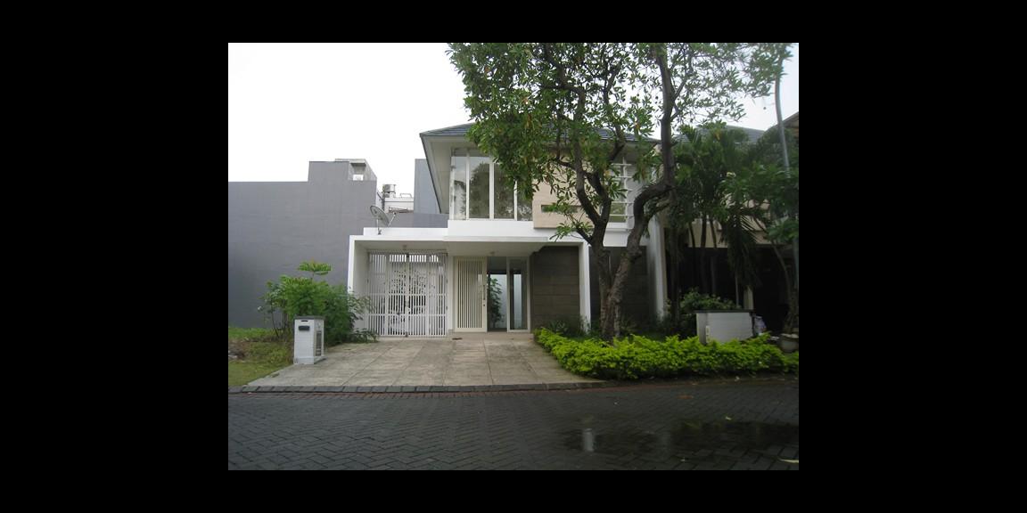 Rumah Minimalis 2 lantai, Pakuwon Indah, Surabaya Rumah Minimalis 2 lantai, Pakuwon Indah, Surabaya