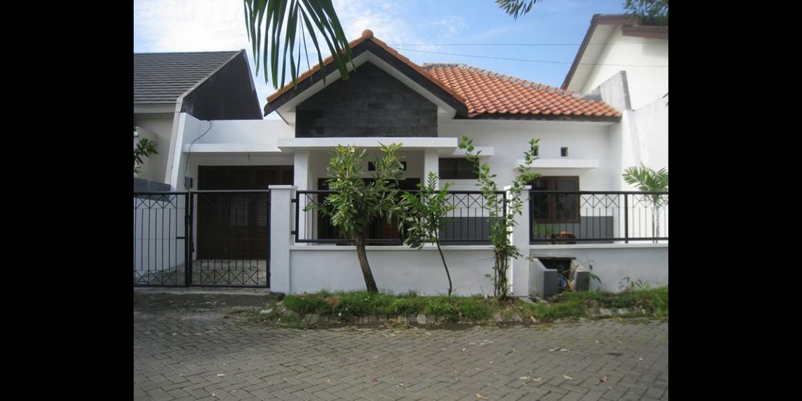 Rumah Cuantek Siaphuni Bebas Banjir, Griya Babatan Mukti, Surabaya Rumah Cuantek Siaphuni Bebas Banjir, Griya Babatan Mukti, Surabaya