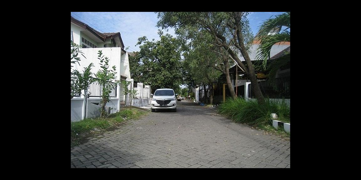 Rumah Cuantek Siaphuni Bebas Banjir, Griya Babatan Mukti, Surabaya Rumah Cuantek Siaphuni Bebas Banjir, Griya Babatan Mukti, Surabaya