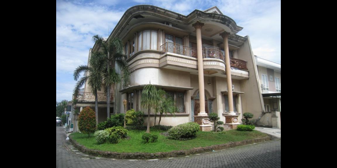 Rumah Mewah Hook Pakuwon City Taman Mutiara - Surabaya. Rumah Mewah Hook Pakuwon City Taman Mutiara - Surabaya.
