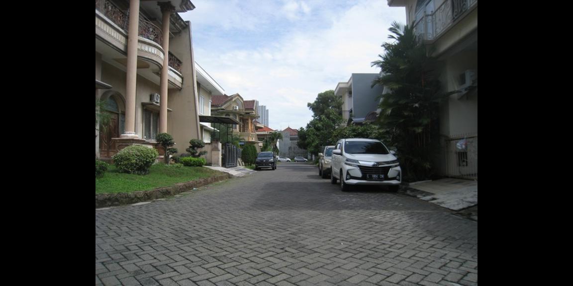 Rumah Mewah Hook Pakuwon City Taman Mutiara - Surabaya. Rumah Mewah Hook Pakuwon City Taman Mutiara - Surabaya.