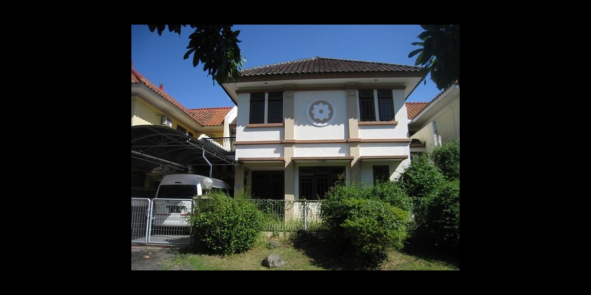 Rumah Furnished di Vila Bukit Indah, Pakuwon Indah, Surabaya Rumah Furnished di Vila Bukit Indah, Pakuwon Indah, Surabaya