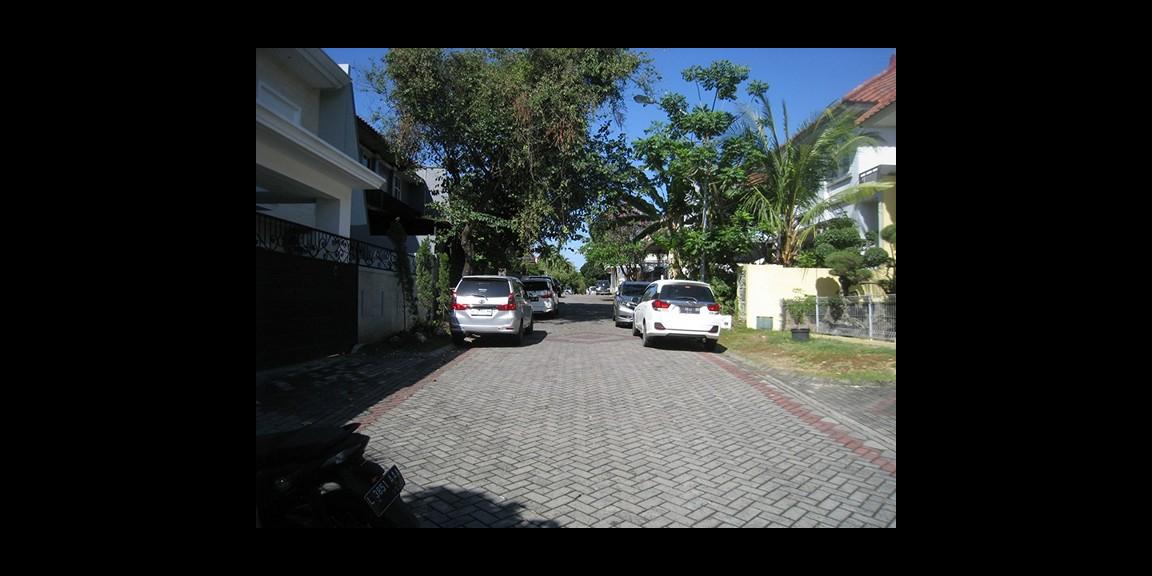 Rumah Furnished di Vila Bukit Indah, Pakuwon Indah, Surabaya Rumah Furnished di Vila Bukit Indah, Pakuwon Indah, Surabaya