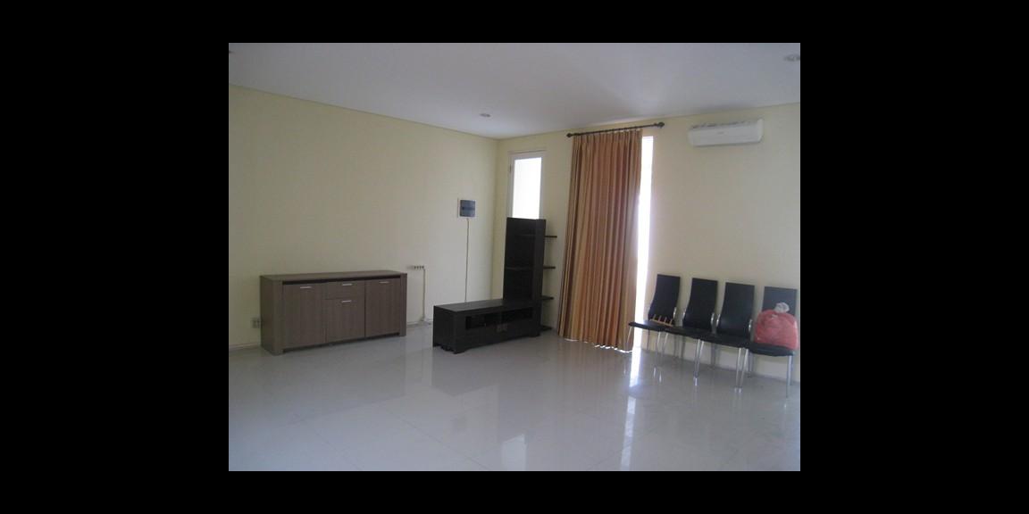 Butuh Uang Rumah SHM di Citraland Taman Puspa Raya, Surabaya Butuh Uang Rumah SHM di Citraland Taman Puspa Raya, Surabaya