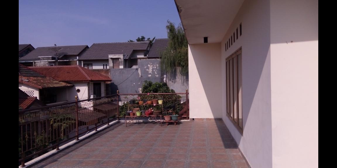 Dijual Rumah Baru 2 Lantai dekat akses MRT Busway KRL Dijual Rumah Baru 2 Lantai dekat akses MRT Busway KRL