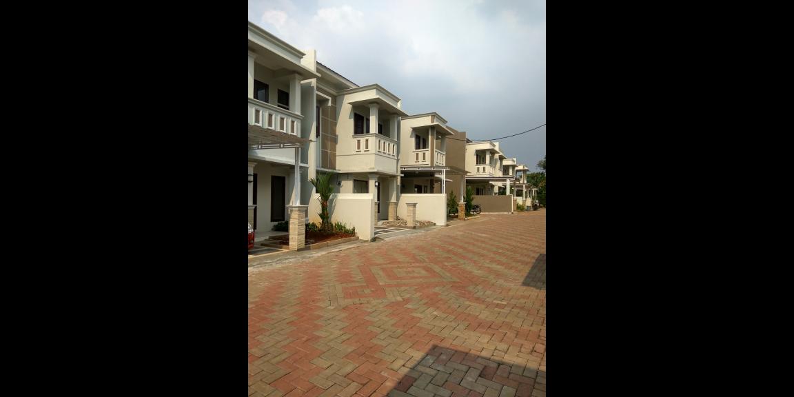 Dipasarkan Rumah 2 Lantai Siap Huni dan Strategis Dipasarkan Rumah 2 Lantai Siap Huni dan Strategis