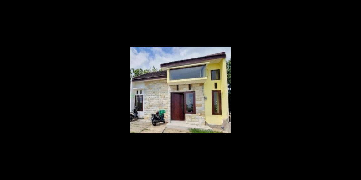 Rumah Termurah di Kota Batu type 50/73m², 300jt siap huni, free all pajak. Rumah dg view pegunungan dan udara dingin kota batu, dg lokasi strategis sebagai hunian atau investasi menggiurkan masa depan di kota wisata Premium Kota Batu Rumah Termurah di Kota Batu type 50/73m², 300jt siap huni, free all pajak. Rumah dg view pegunungan dan udara dingin kota batu, dg lokasi strategis sebagai hunian atau investasi menggiurkan masa depan di kota wisata Premium Kota Batu