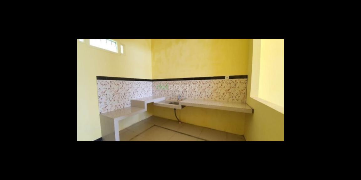 Rumah Termurah di Kota Batu type 50/73m², 300jt siap huni, free all pajak. Rumah dg view pegunungan dan udara dingin kota batu, dg lokasi strategis sebagai hunian atau investasi menggiurkan masa depan di kota wisata Premium Kota Batu Rumah Termurah di Kota Batu type 50/73m², 300jt siap huni, free all pajak. Rumah dg view pegunungan dan udara dingin kota batu, dg lokasi strategis sebagai hunian atau investasi menggiurkan masa depan di kota wisata Premium Kota Batu