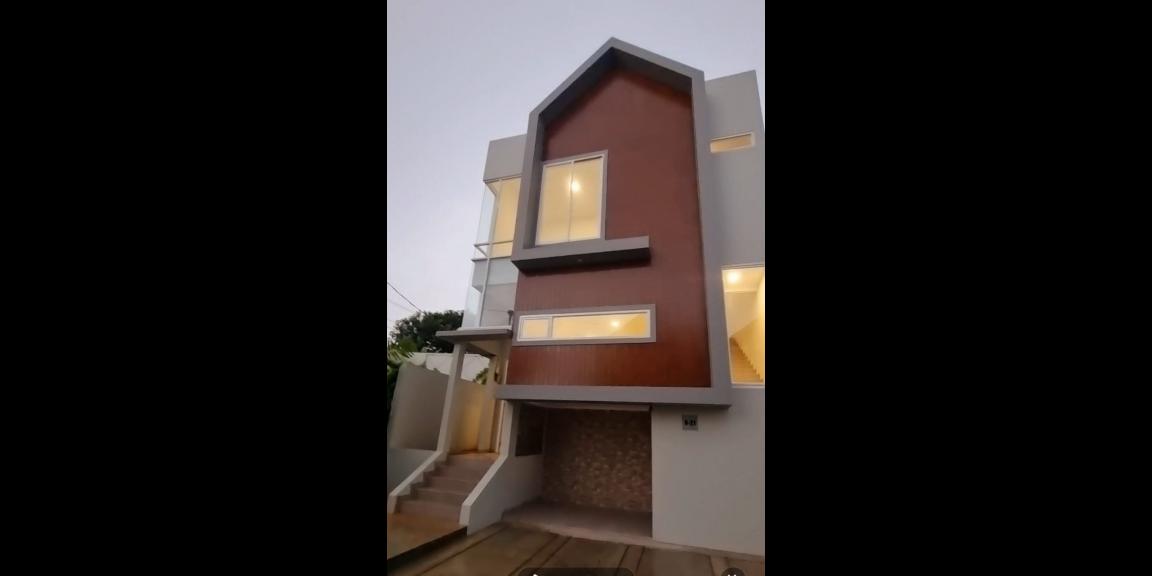 2 lt, townhouse mewah di lokasi strategis di cireundeu 2 lt, townhouse mewah di lokasi strategis di cireundeu