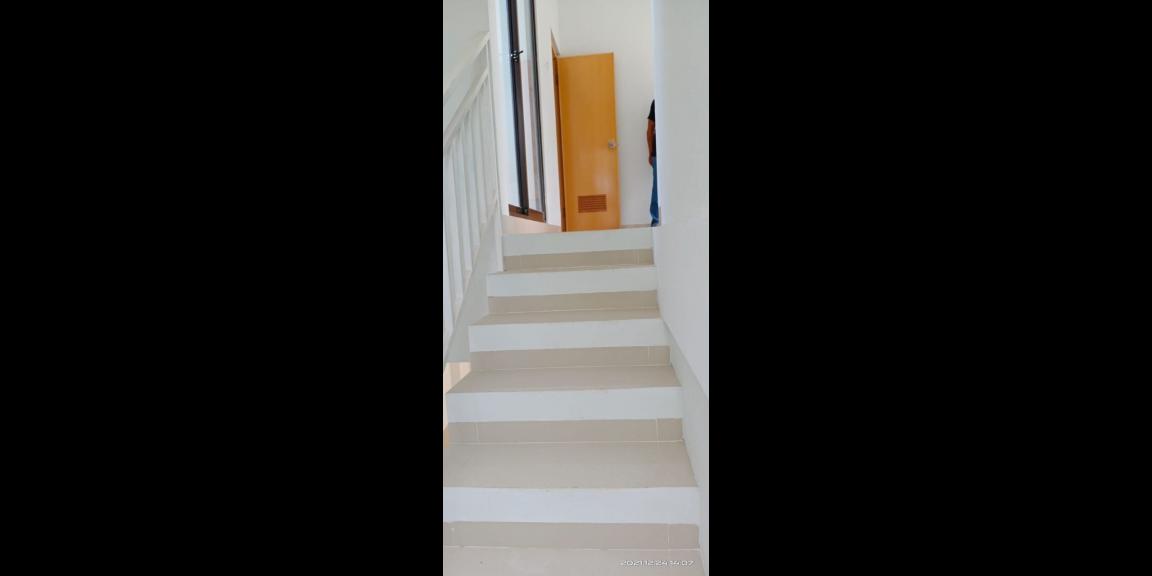 Dp0%, Rumah cantik 2 lt dekat tol sawangan di limo depok Dp0%, Rumah cantik 2 lt dekat tol sawangan di limo depok