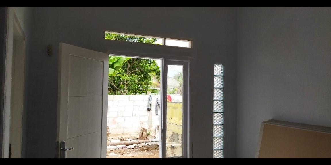 Rumah komersial Lokasi Strategis Di setu Rumah komersial Lokasi Strategis Di setu