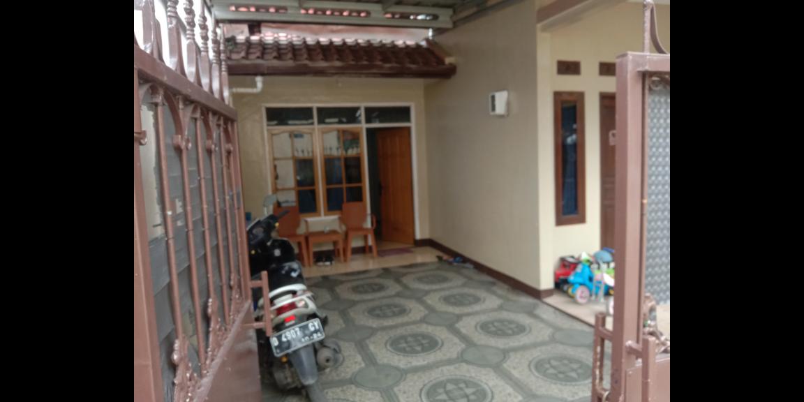 Dijual rumah SHM dicibiru hilir bandung Dijual rumah SHM dicibiru hilir bandung