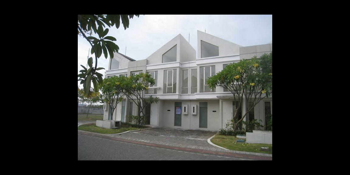 Sewa Rumah 2 lantai Minimalis Modern di Grand Pakuwon, Tandes, Surabaya Sewa Rumah 2 lantai Minimalis Modern di Grand Pakuwon, Tandes, Surabaya