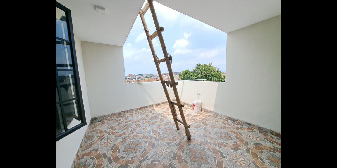 Rumah baru 2lantai Rawamangun Jakarta Timur ada rooftop Rumah baru 2lantai Rawamangun Jakarta Timur ada rooftop