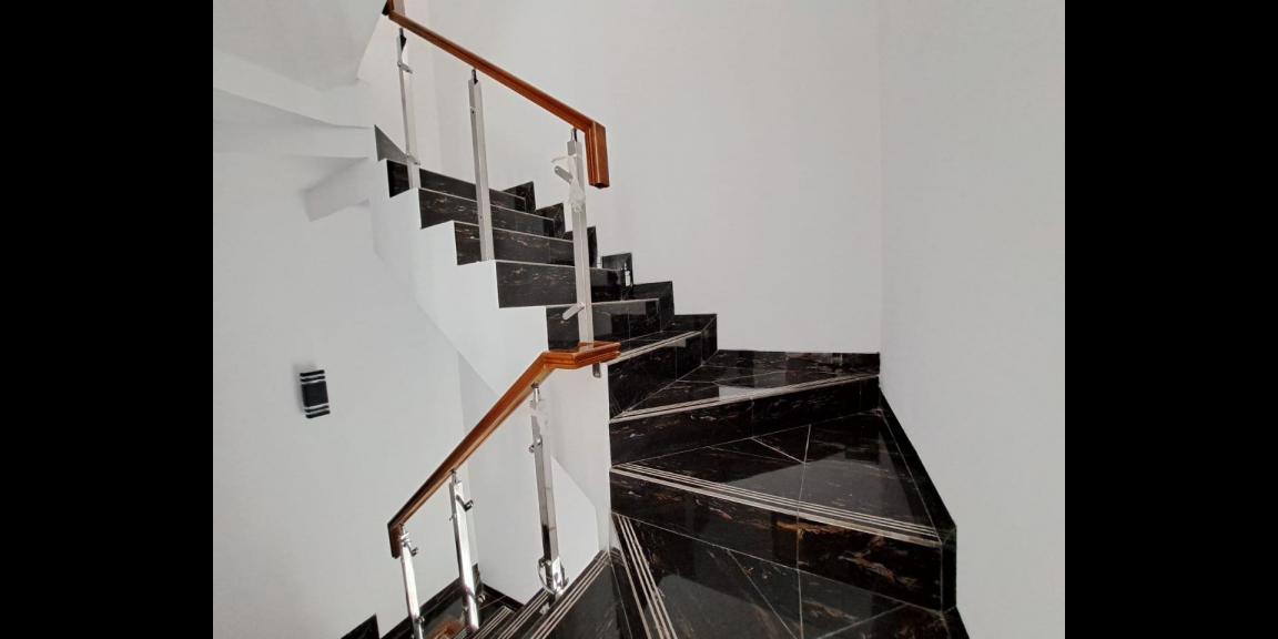 Rumah baru 2lantai Rawamangun Jakarta Timur ada rooftop Rumah baru 2lantai Rawamangun Jakarta Timur ada rooftop