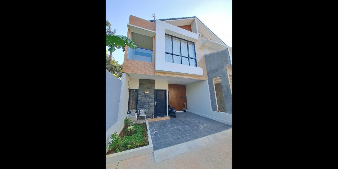 Rumah 2lantai Lubang Buaya Cipayung Jakarta Timur Rumah 2lantai Lubang Buaya Cipayung Jakarta Timur