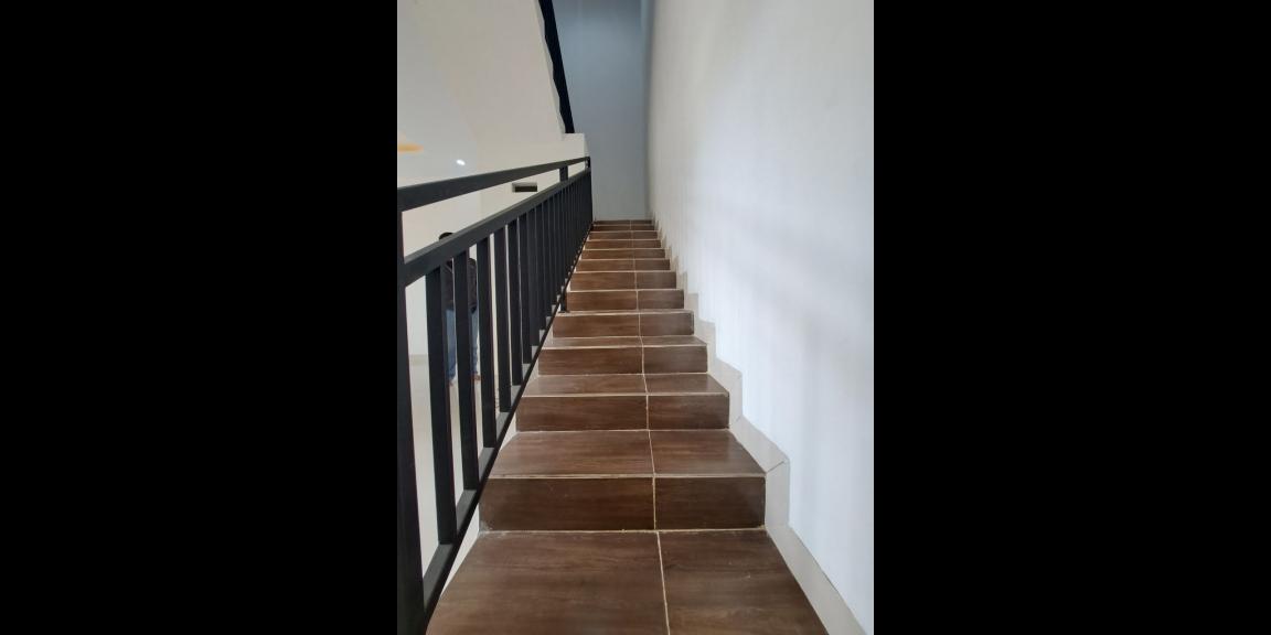 Rumah baru 2lantai siap huni Cilangkap Tapos Depok Rumah baru 2lantai siap huni Cilangkap Tapos Depok