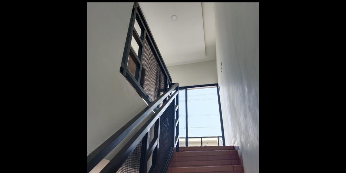 Di Pasarkan Rumah Minimalis 2 Lantai Dekat Stasiun Sudimara Di Pasarkan Rumah Minimalis 2 Lantai Dekat Stasiun Sudimara