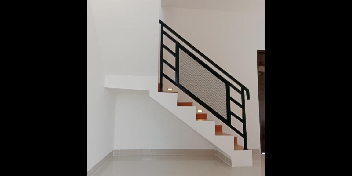 Di Pasarkan Rumah Minimalis 2 Lantai Dekat Stasiun Sudimara Di Pasarkan Rumah Minimalis 2 Lantai Dekat Stasiun Sudimara