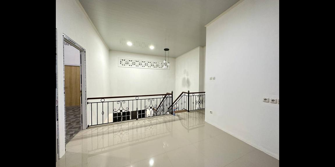 Dijual Rumah mewah 5 kamar Pondok Bambu Duren Sawit Jakarta Timur Dijual Rumah mewah 5 kamar Pondok Bambu Duren Sawit Jakarta Timur