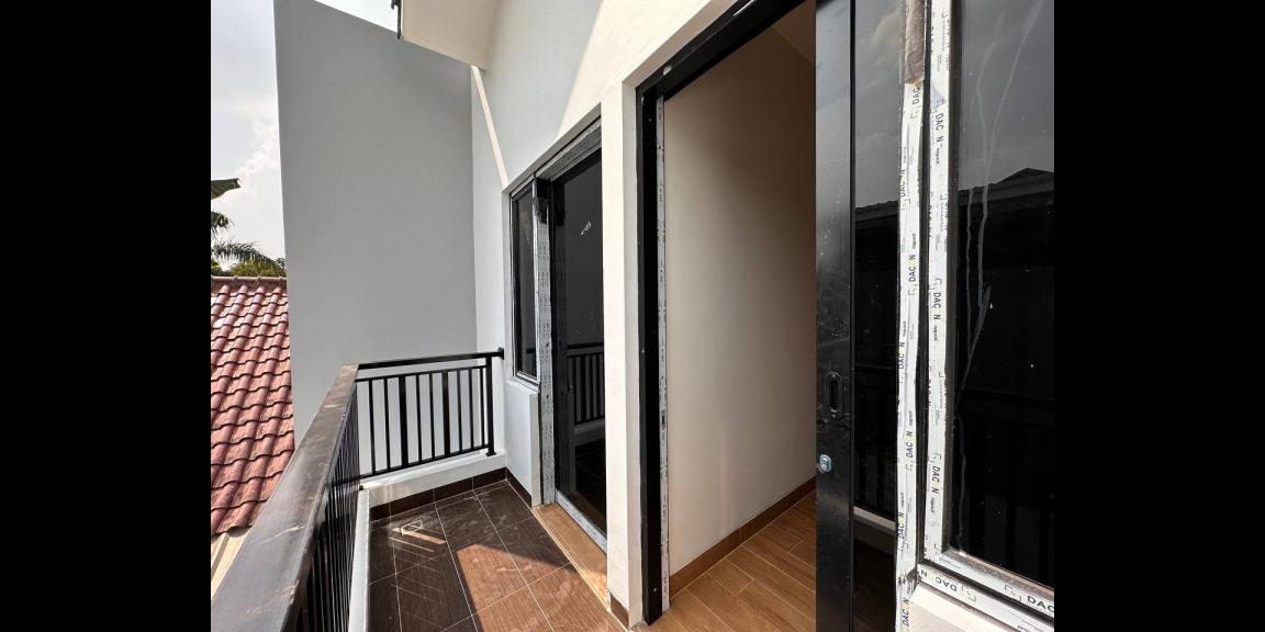 Rumah 2lantai dekat tol Jatiasih Bekasi 800jutaan Rumah 2lantai dekat tol Jatiasih Bekasi 800jutaan