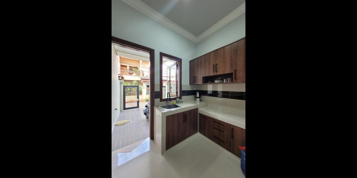Elegan nan Mevvah Rumah baru 2,5lt Duren Sawit Jakarta Timur  Elegan nan Mevvah Rumah baru 2,5lt Duren Sawit Jakarta Timur
