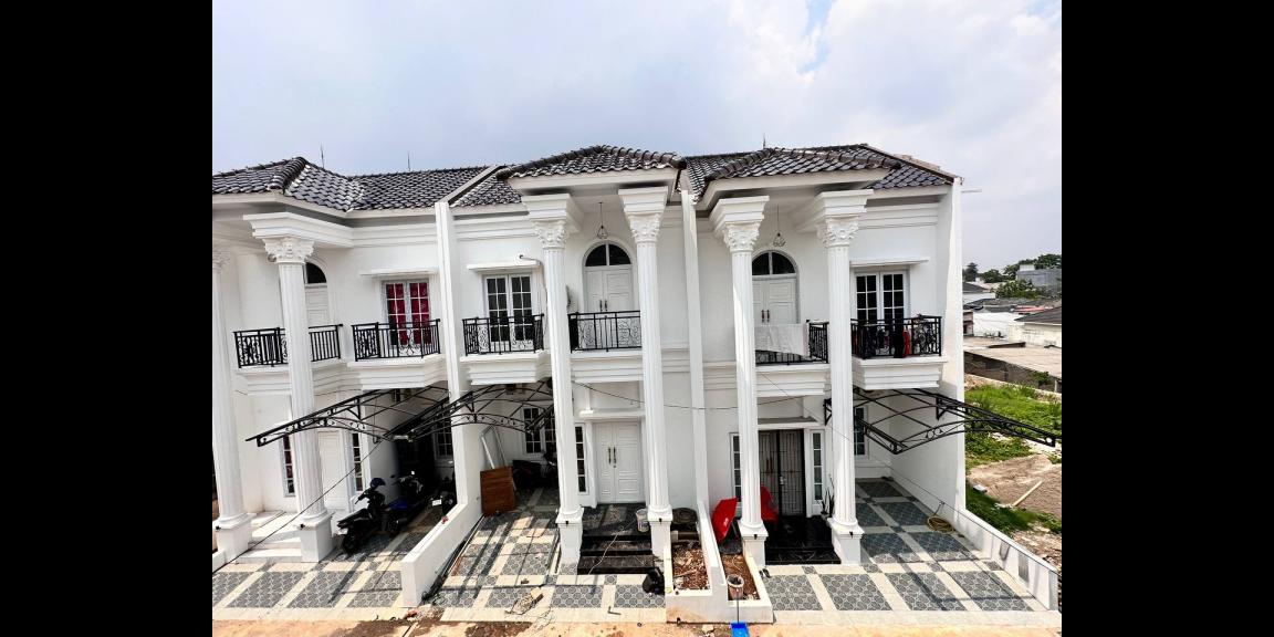 Rumah Classic Style Ciracas Jakarta Timur dekat LRT Cibubur Rumah Classic Style Ciracas Jakarta Timur dekat LRT Cibubur