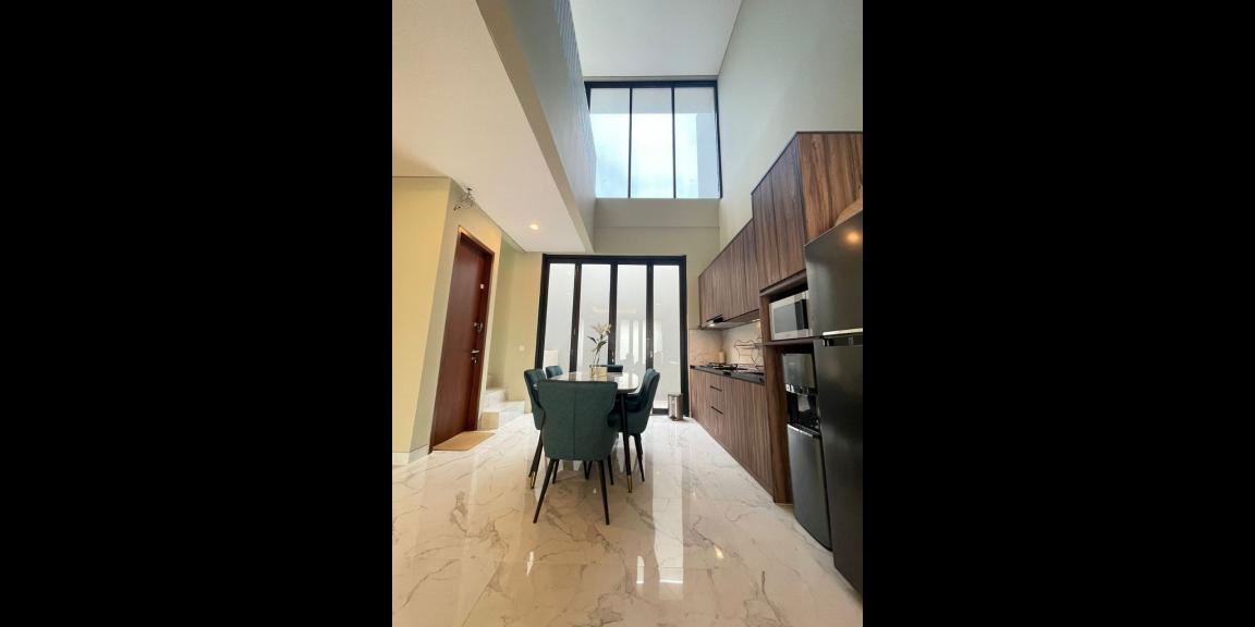 Rumah baru 4lantai rooftop Pulomas Jakarta Timur Rumah baru 4lantai rooftop Pulomas Jakarta Timur