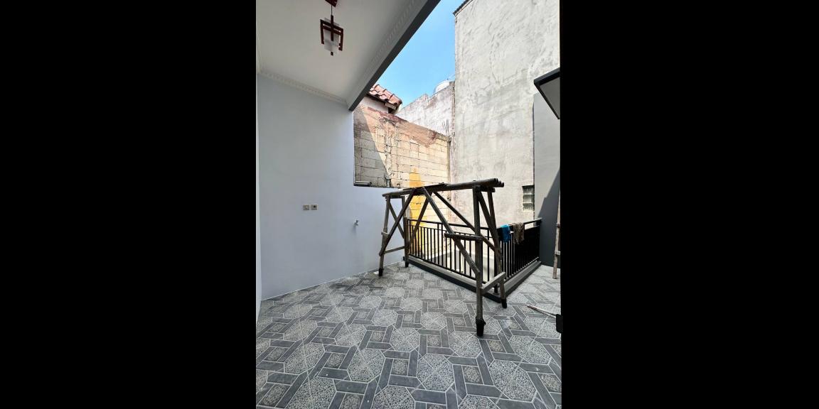 Rumah siap huni bebas banjir KPR Cijantung Jakarta Timur Rumah siap huni bebas banjir KPR Cijantung Jakarta Timur