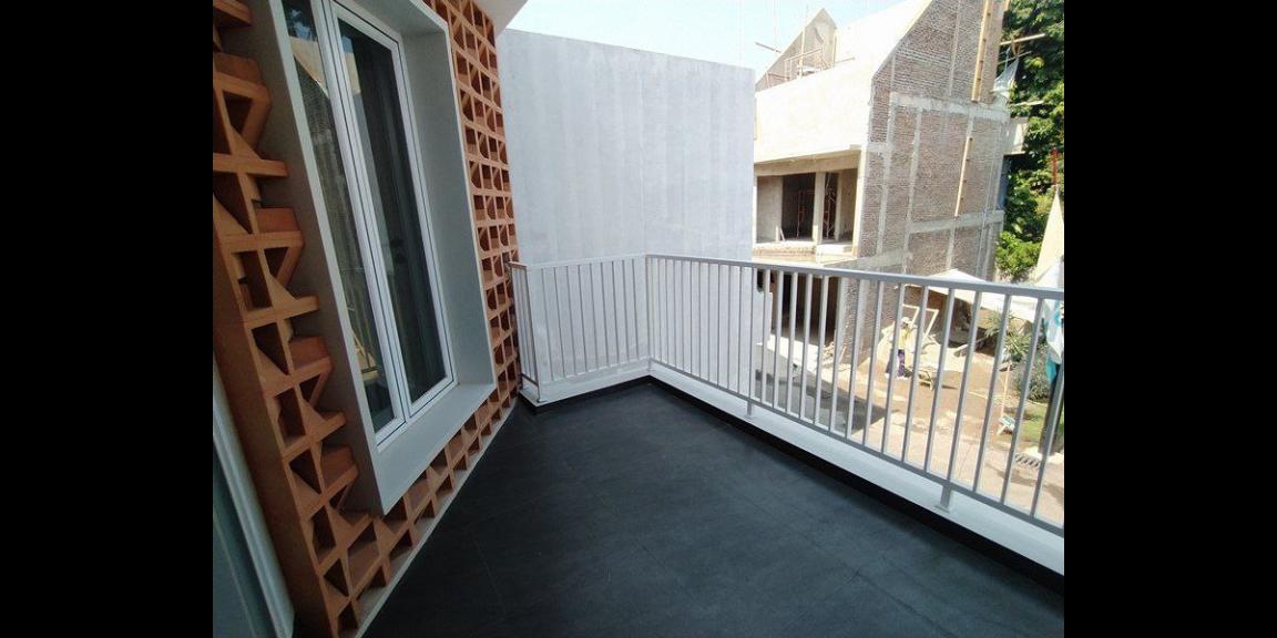 Rumah Attic kekinian strategis Jagakarsa Jakarta Selatan Rumah Attic kekinian strategis Jagakarsa Jakarta Selatan