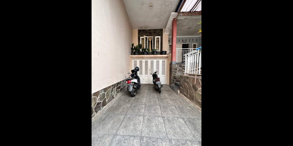 Rumah Second Lubang Buaya Jakarta Timur dekat Asrama Haji Rumah Second Lubang Buaya Jakarta Timur dekat Asrama Haji