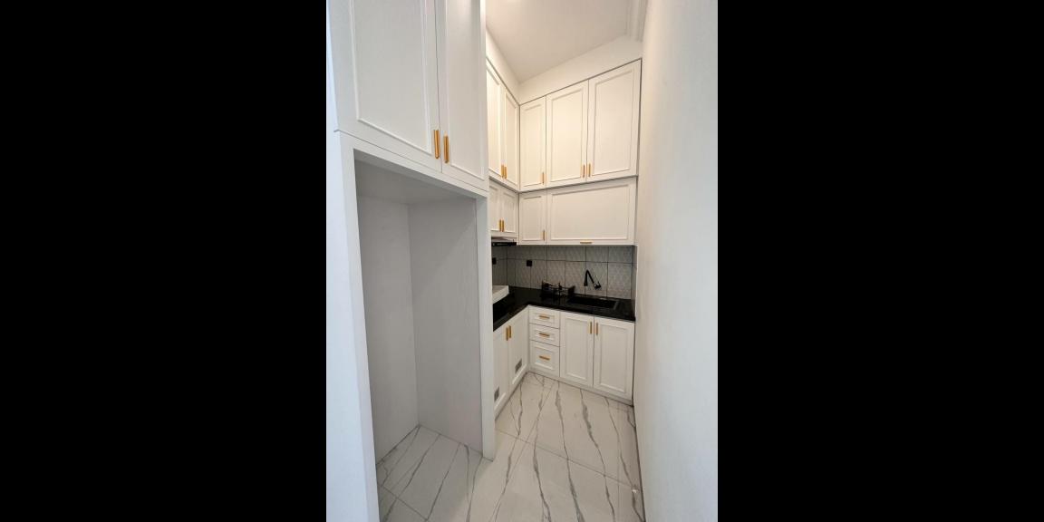 Hunian bergaya klasik modern Kebagusan Jakarta Selatan Hunian bergaya klasik modern Kebagusan Jakarta Selatan