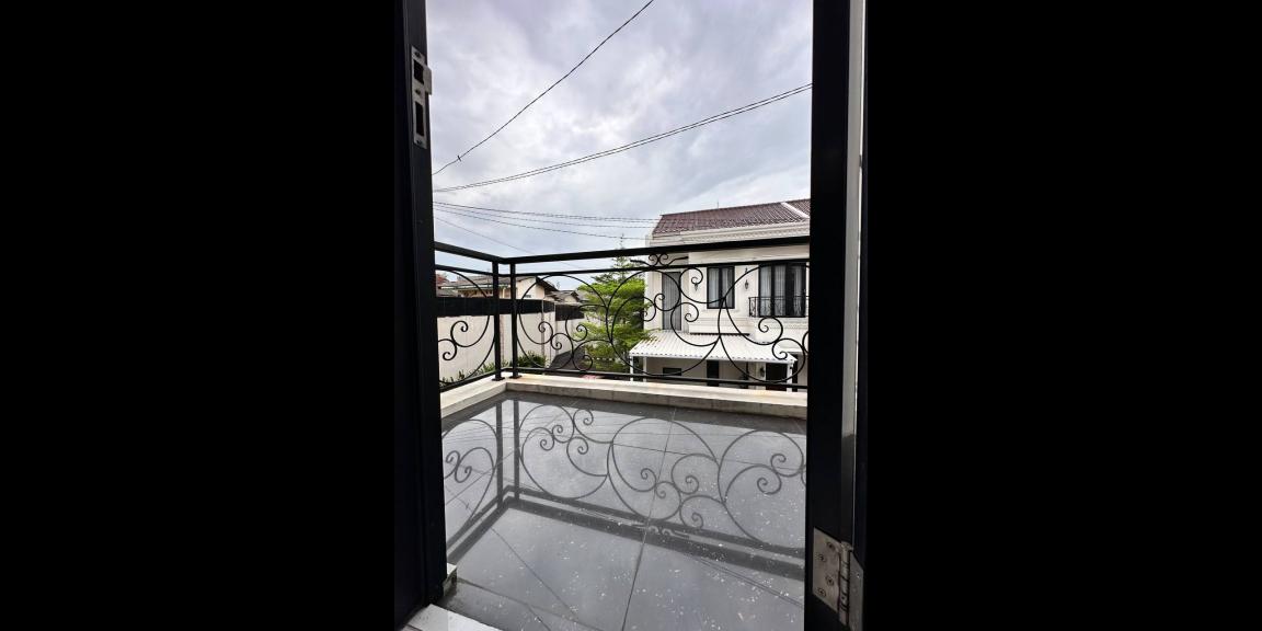 Rumah baru siap huni Cluster Pondok Gede Bekasi Rumah baru siap huni Cluster Pondok Gede Bekasi