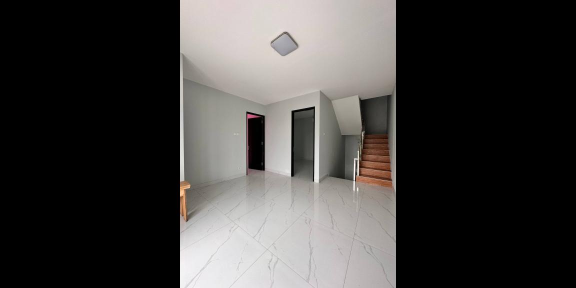 Rumah baru hook 2,5lantai Cluster Ciracas Jakarta Timur Rumah baru hook 2,5lantai Cluster Ciracas Jakarta Timur