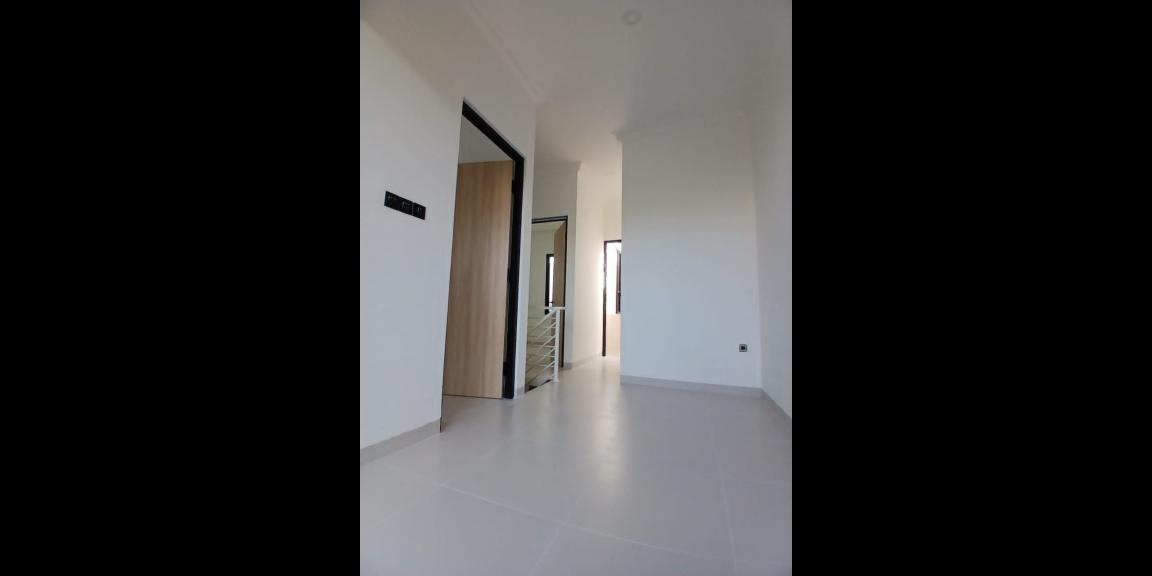 Rumah baru modern minimalis Mampang Prapatan Jakarta Selatan Rumah baru modern minimalis Mampang Prapatan Jakarta Selatan