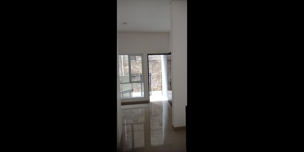 Rumah 2lantai akses angkot Rawabelong Jakarta Barat Rumah 2lantai akses angkot Rawabelong Jakarta Barat
