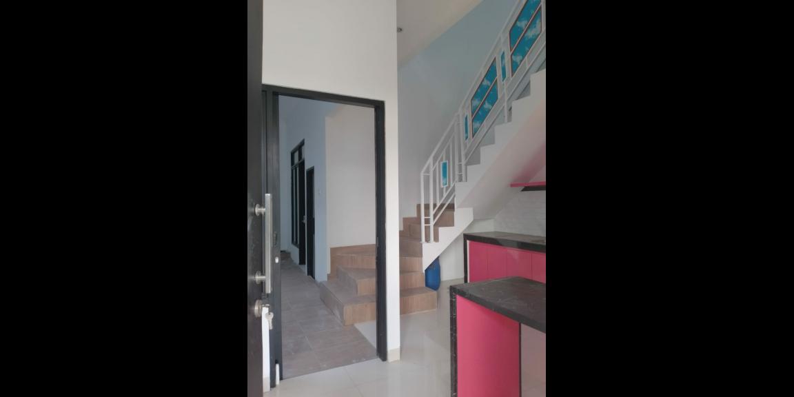 Rumah ready 2lantai bonus kolam renang Pondok Melati Bekasi Rumah ready 2lantai bonus kolam renang Pondok Melati Bekasi