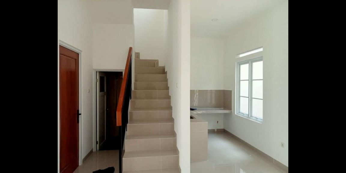 Rumah 2lantai strategis di Bintaro Pondok Aren Tangerang Selatan Rumah 2lantai strategis di Bintaro Pondok Aren Tangerang Selatan