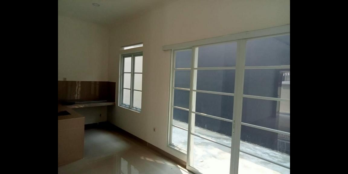 Rumah 2lantai strategis di Bintaro Pondok Aren Tangerang Selatan Rumah 2lantai strategis di Bintaro Pondok Aren Tangerang Selatan