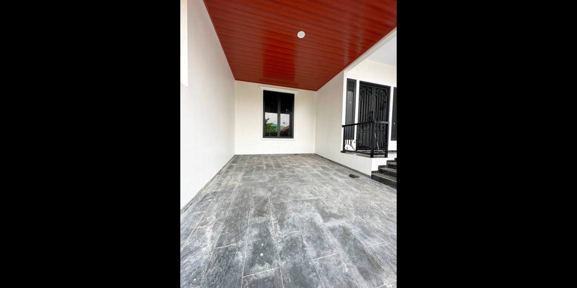 Rumah baru desain klasik bonus Rooftop Kalisari Jakarta Timur Rumah baru desain klasik bonus Rooftop Kalisari Jakarta Timur