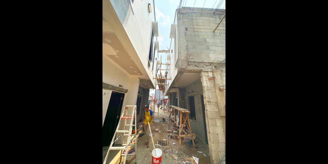 Rumah mungil 2lantai dekat Pasar Kramat Jati Jakarta Timur Rumah mungil 2lantai dekat Pasar Kramat Jati Jakarta Timur