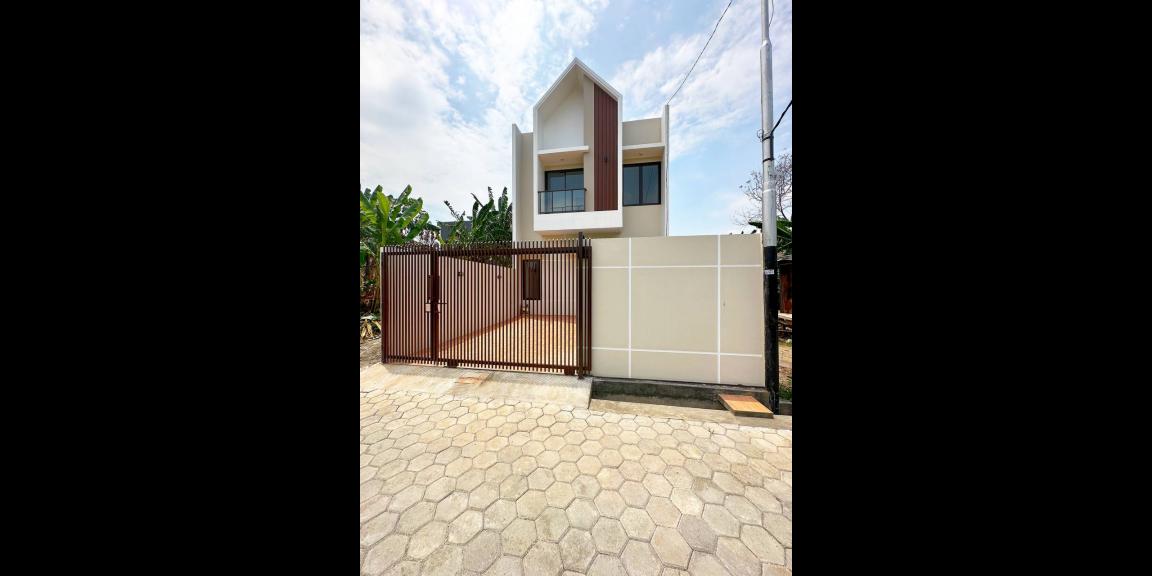 Rumah baru 2lantai Jalan Raya Kodau Kota Bekasi Rumah baru 2lantai Jalan Raya Kodau Kota Bekasi