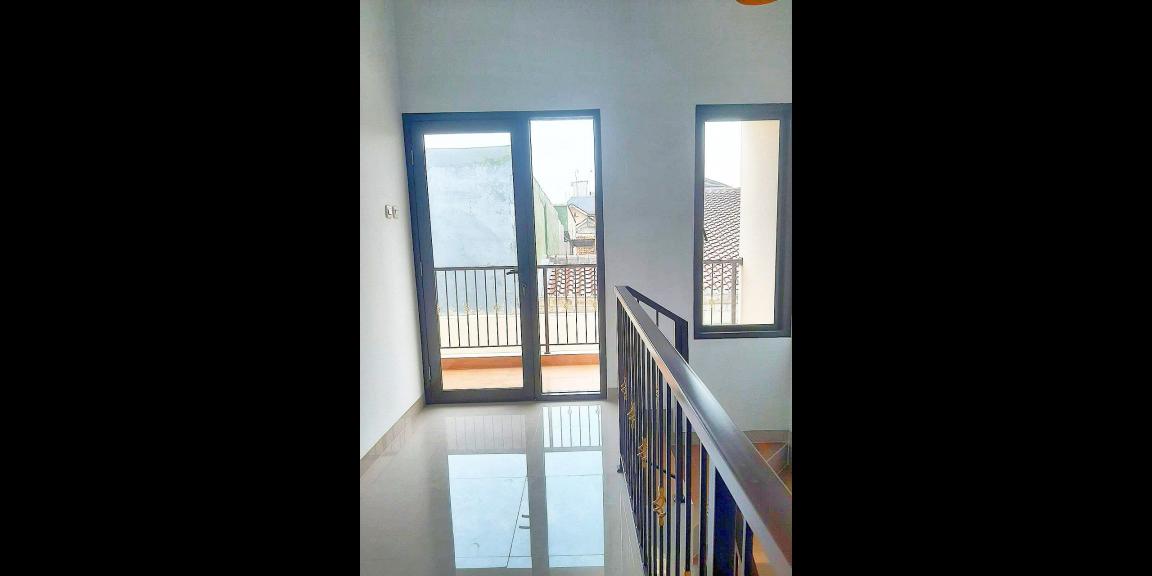 Rumah baru 2lantai Jalan Raya Kodau Kota Bekasi Rumah baru 2lantai Jalan Raya Kodau Kota Bekasi