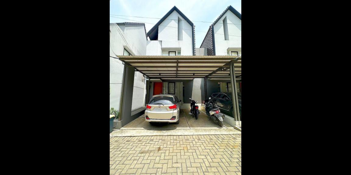 Rumah bagus terawat Cluster Lubang Buaya Cipayung Jakarta Timur Rumah bagus terawat Cluster Lubang Buaya Cipayung Jakarta Timur