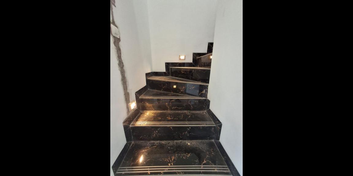 Rumah desain klasik 2lantai di Lenteng Agung Jagakarsa Jakarta Selatan Rumah desain klasik 2lantai di Lenteng Agung Jagakarsa Jakarta Selatan