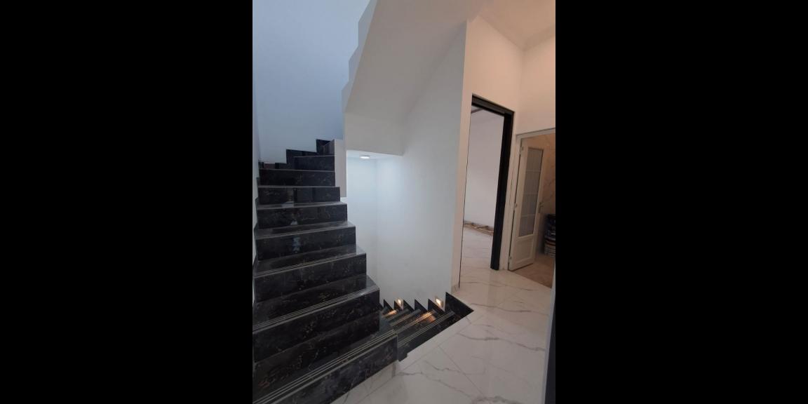 Rumah desain klasik 2lantai di Lenteng Agung Jagakarsa Jakarta Selatan Rumah desain klasik 2lantai di Lenteng Agung Jagakarsa Jakarta Selatan